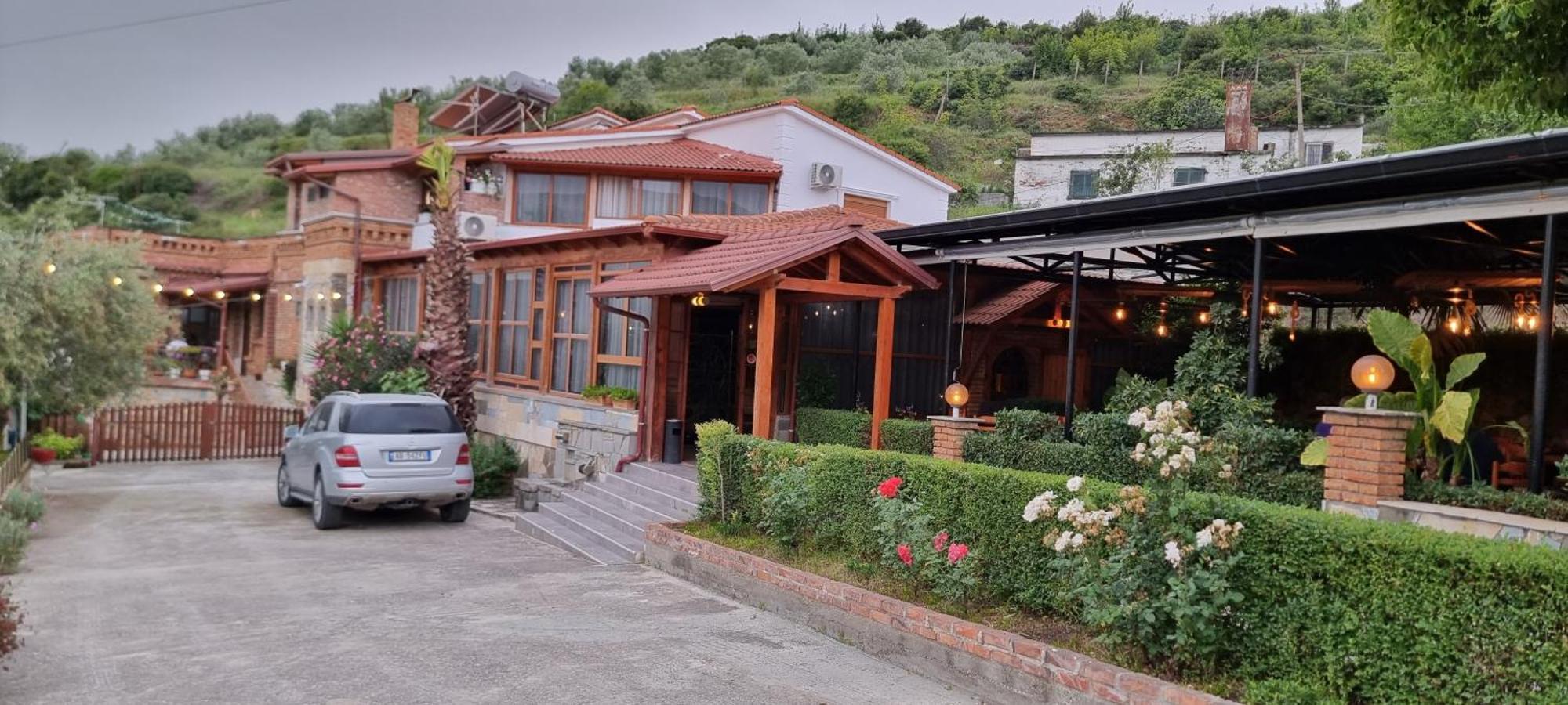 Salillari Guest House Berat Exterior photo